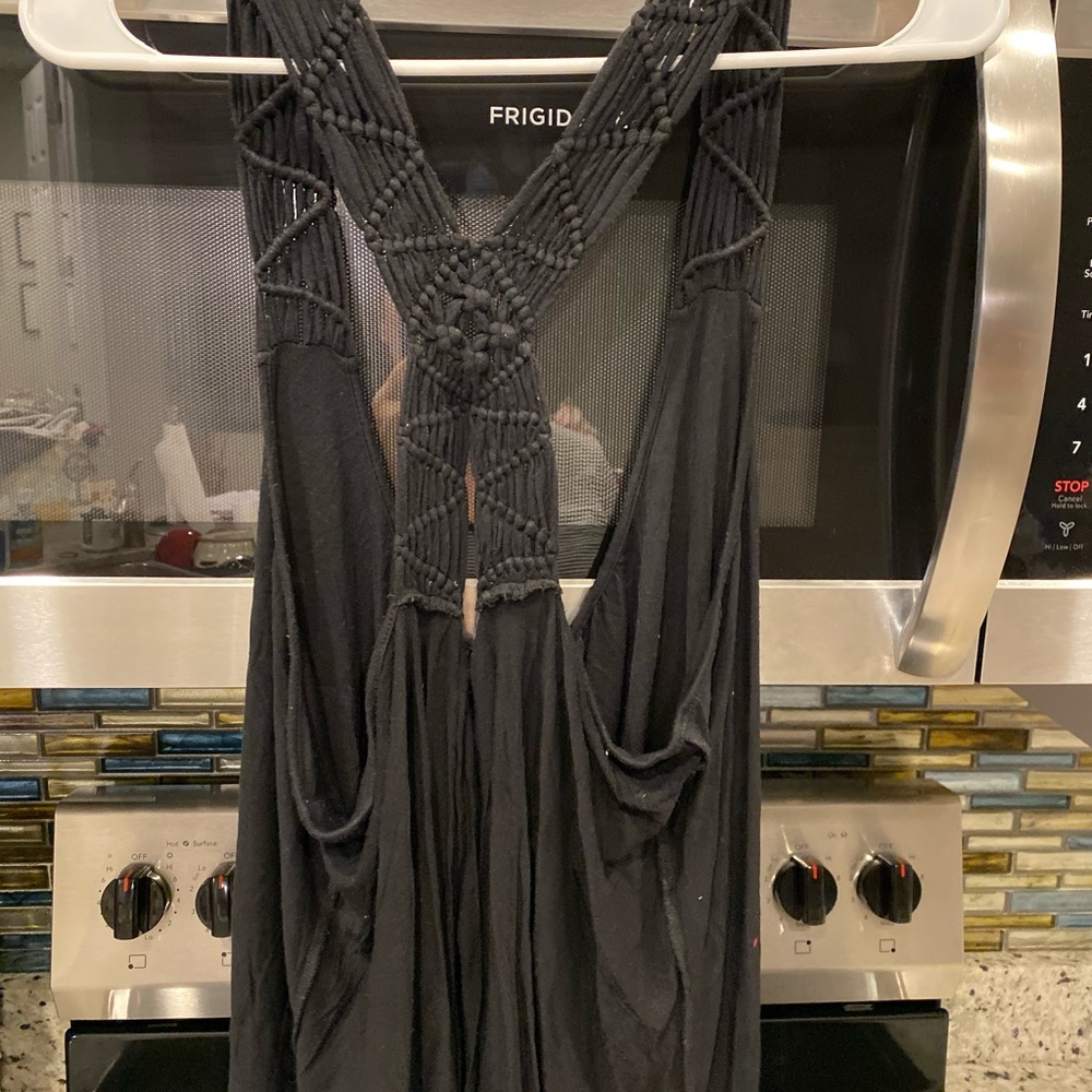 Black top - Picture 2 of 3
